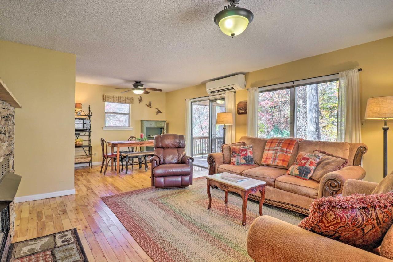 Creekside Retreat With Deck, 18 Miles To Wolf Ridge Villa Weaverville Dış mekan fotoğraf