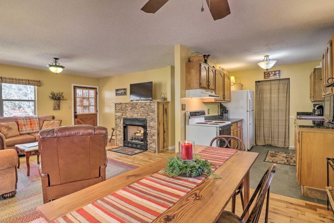 Creekside Retreat With Deck, 18 Miles To Wolf Ridge Villa Weaverville Dış mekan fotoğraf